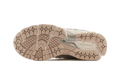 1906R Silver Metallic Cream