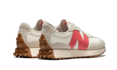 327 Moonbeam Desert Pink Gum