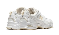 530 White Calm Taupe