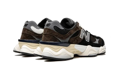 9060 Dark Brown