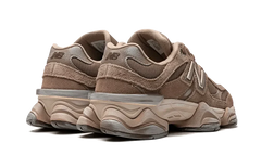 9060 Mushroom Brown