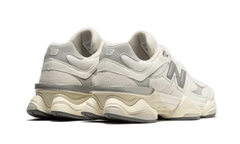 9060 Sea Salt White